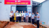 Thác Mơ trao nhà Đại đoàn kết